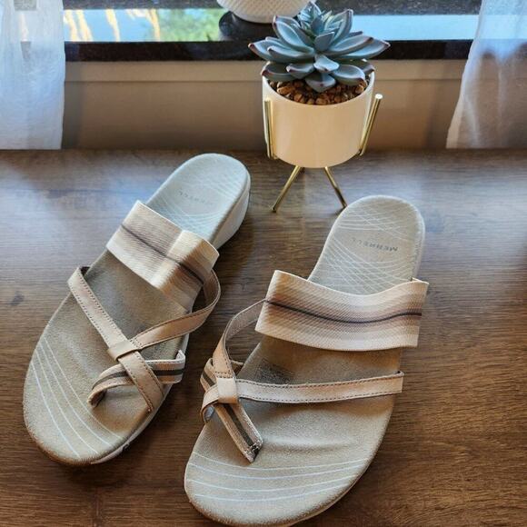 Merrell Size 11 Tan Slip On Casual Sandals - Picture 1 of 10